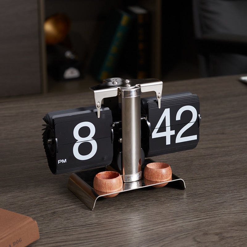 Retro Mechanical Solid Wood Automatic Flip Clock